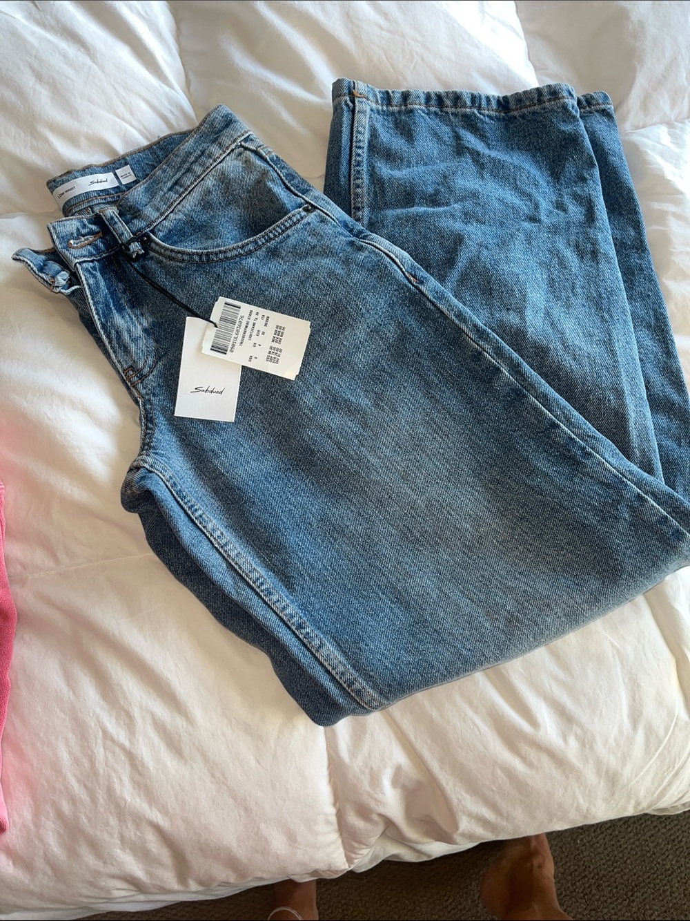 Straight-Leg Women's Jeans in Medium Blue - Casual Everyday